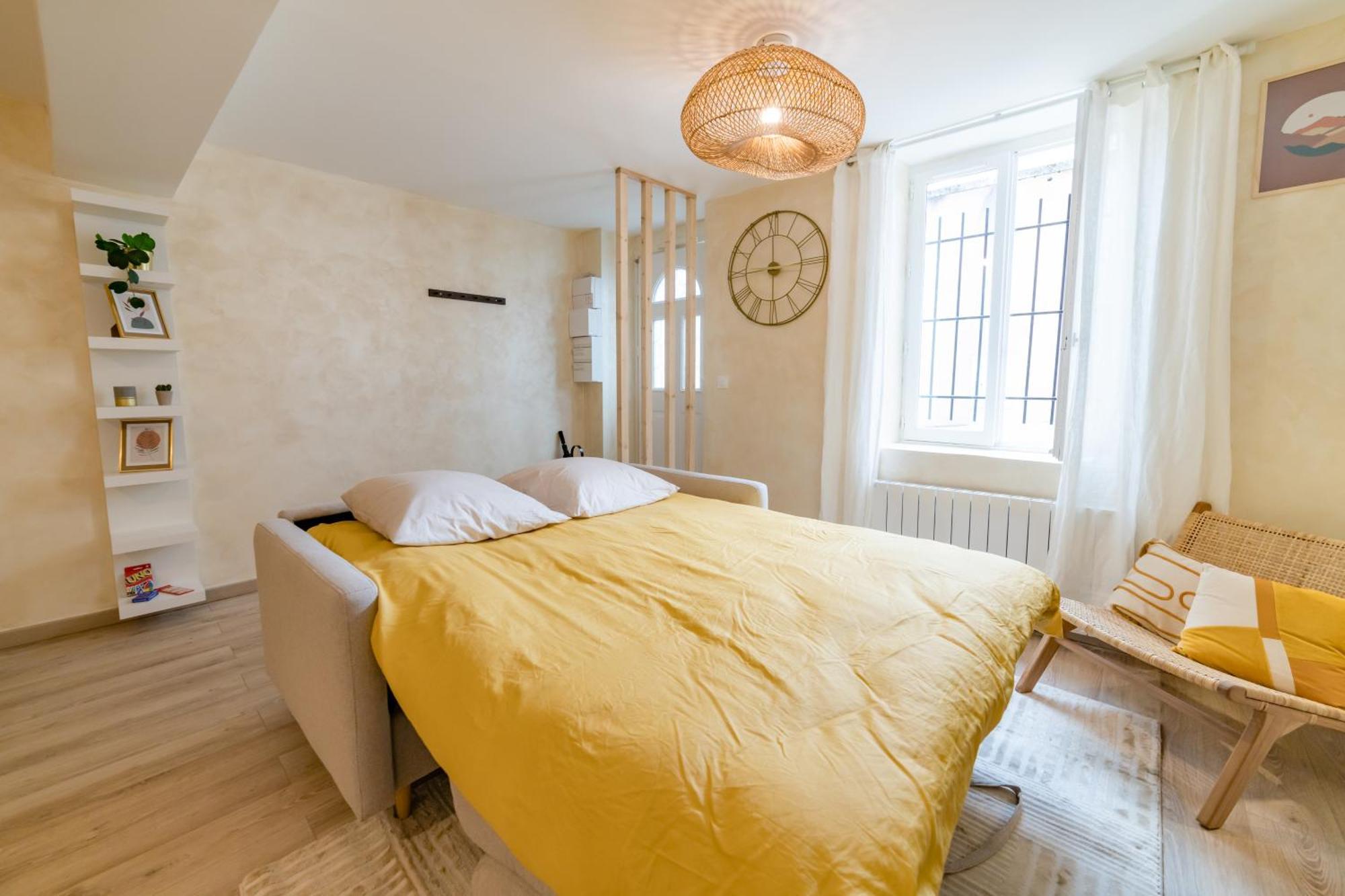 Sollys Apartment Оксер Екстериор снимка