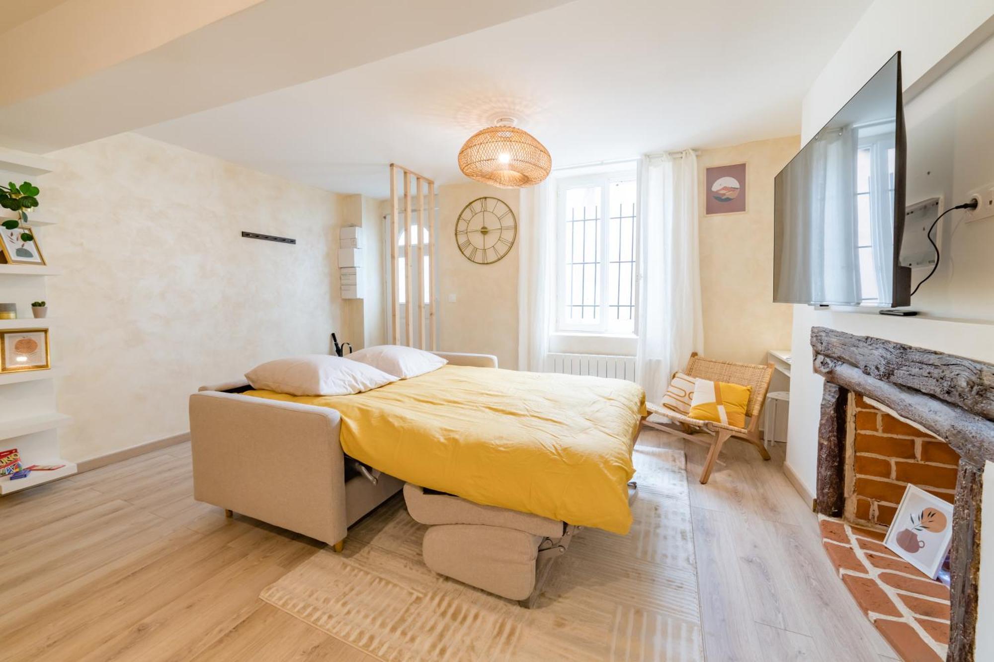 Sollys Apartment Оксер Екстериор снимка