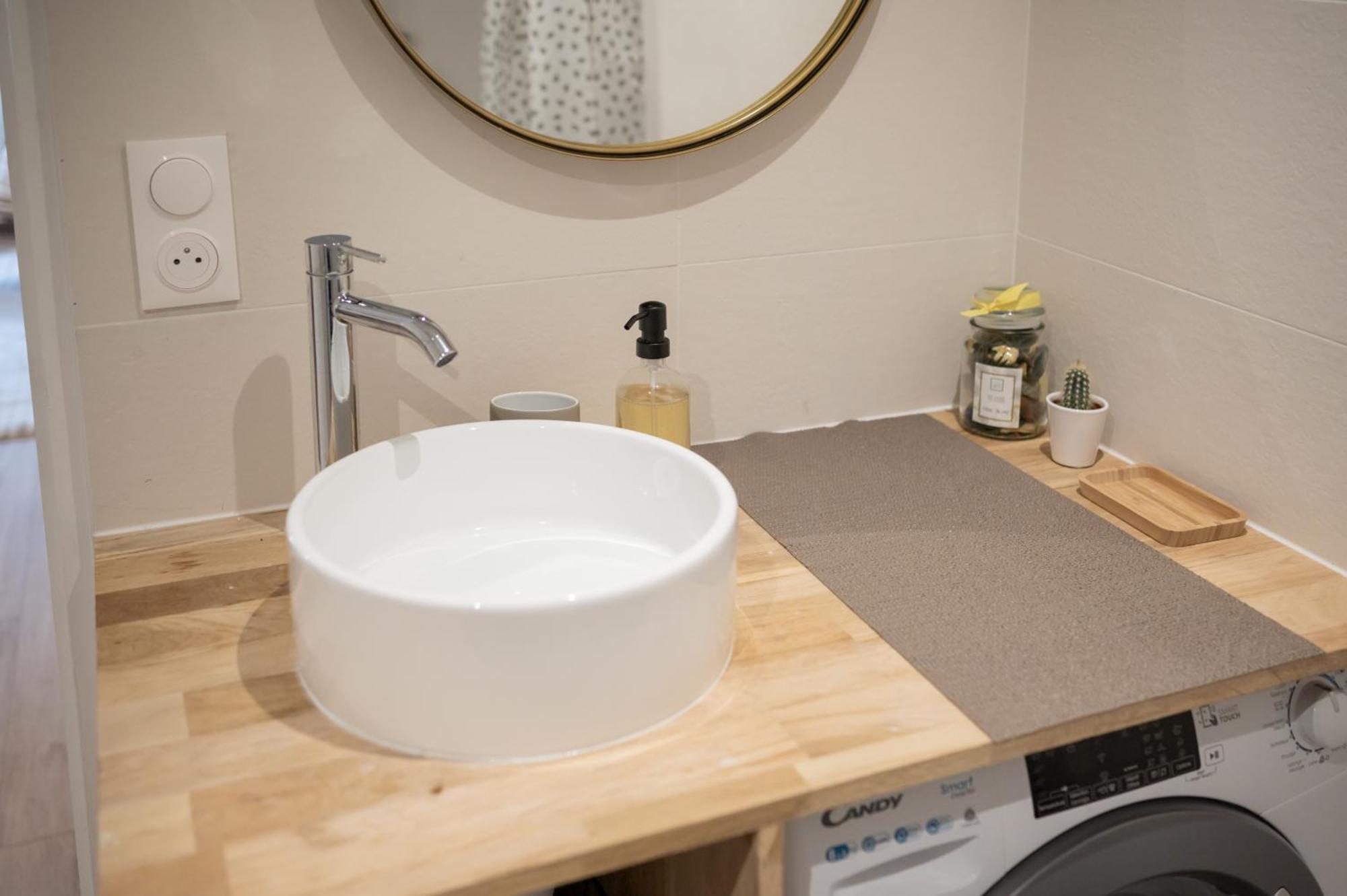 Sollys Apartment Оксер Екстериор снимка