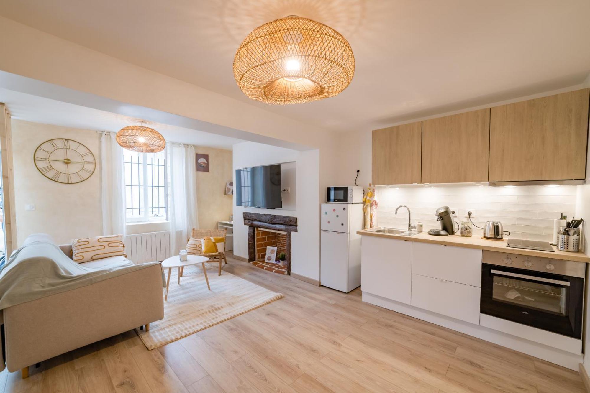 Sollys Apartment Оксер Екстериор снимка